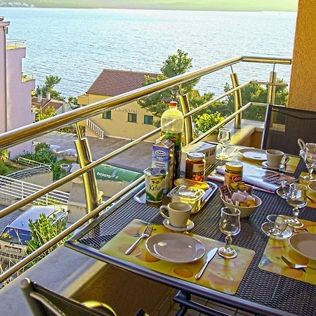 Apartment Mala โตรกีร์ ภายนอก รูปภาพ